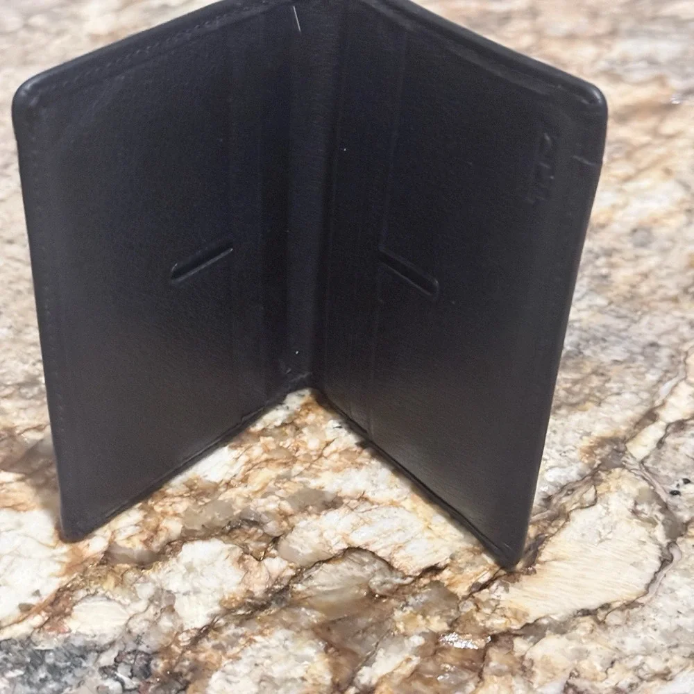 Tumi Black Leather Bi-Fold Card Wallet